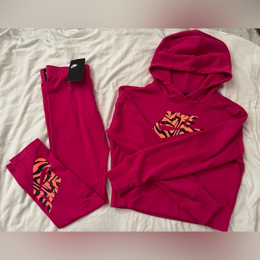 Nike girl matching  set